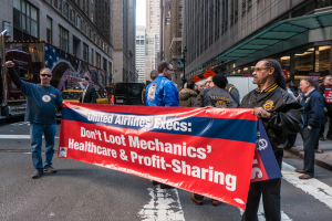 United Airlines mechanics Teamsters banner
